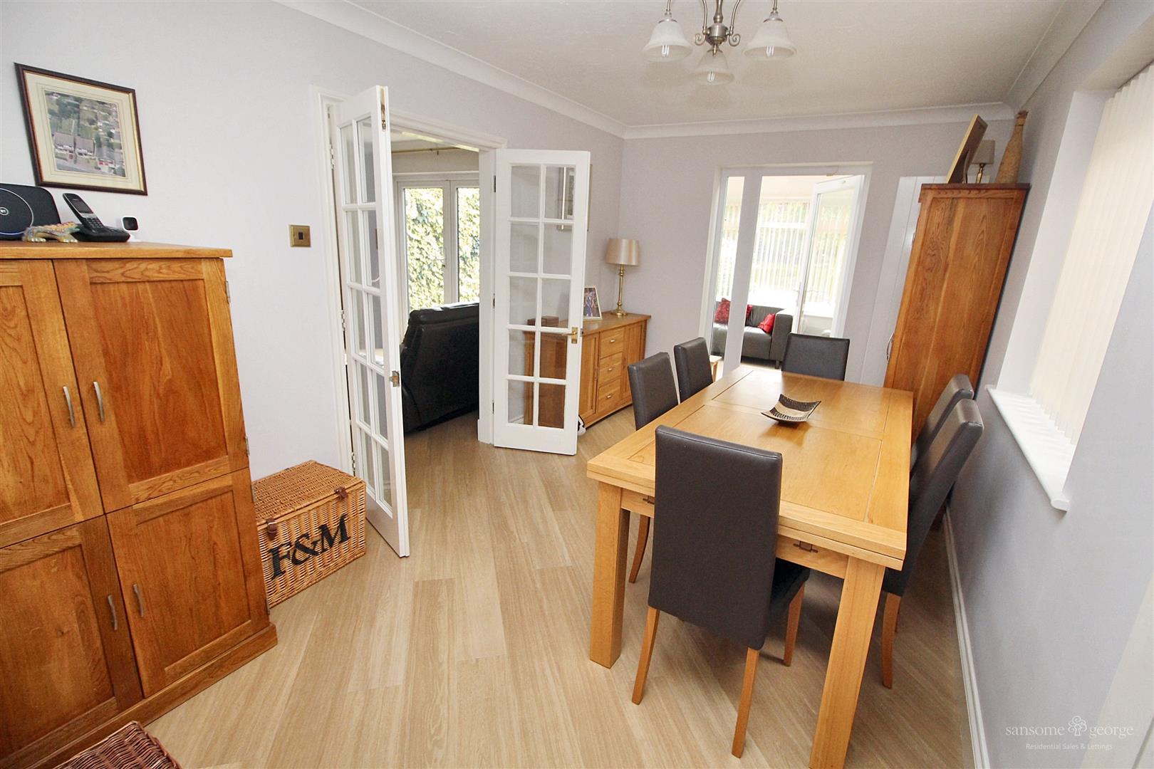 Westwood Glen, Tilehurst, Reading